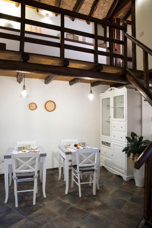 Domu Elvira Hotel Muravera Bagian luar foto