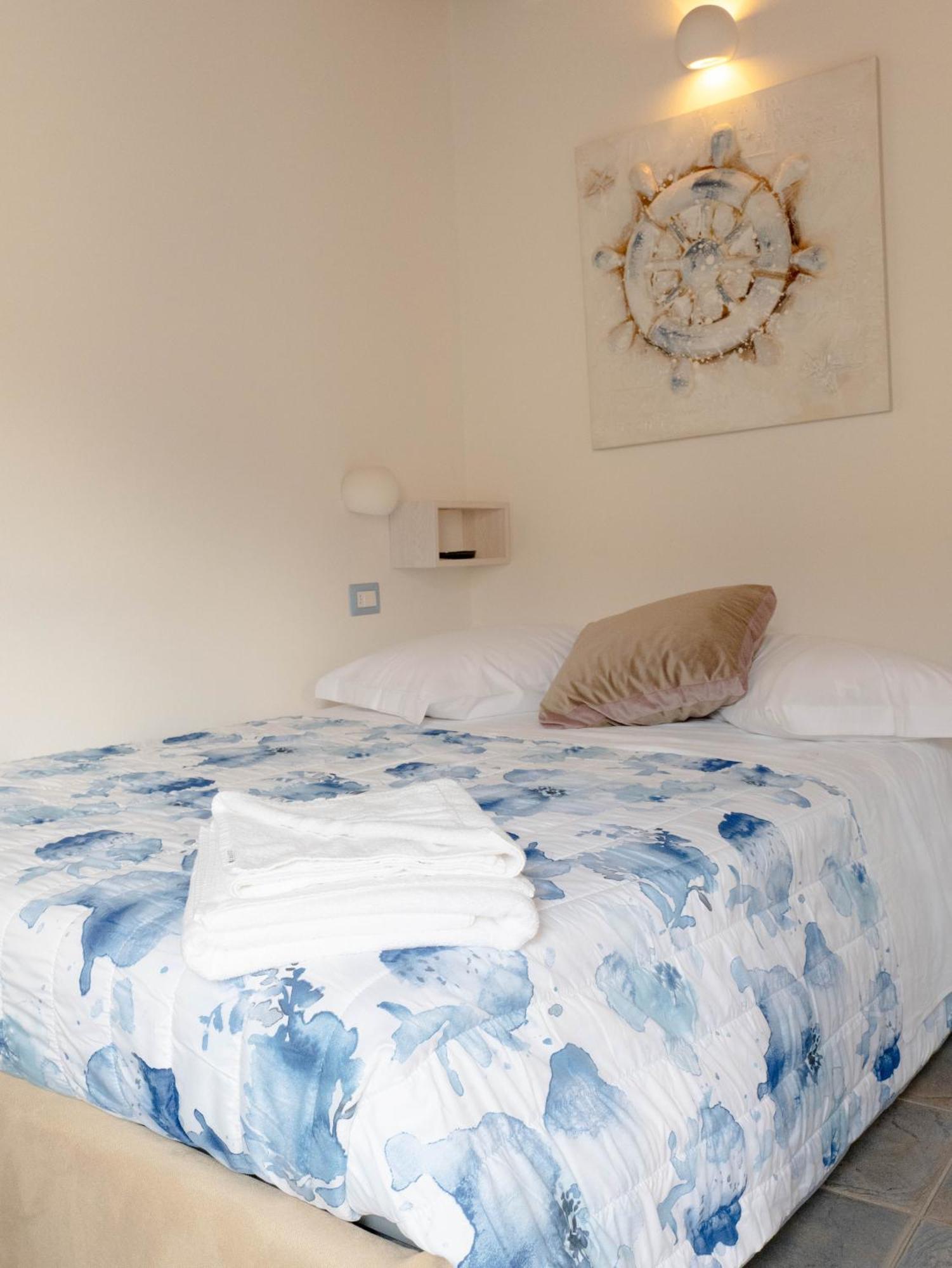 Domu Elvira Hotel Muravera Bagian luar foto