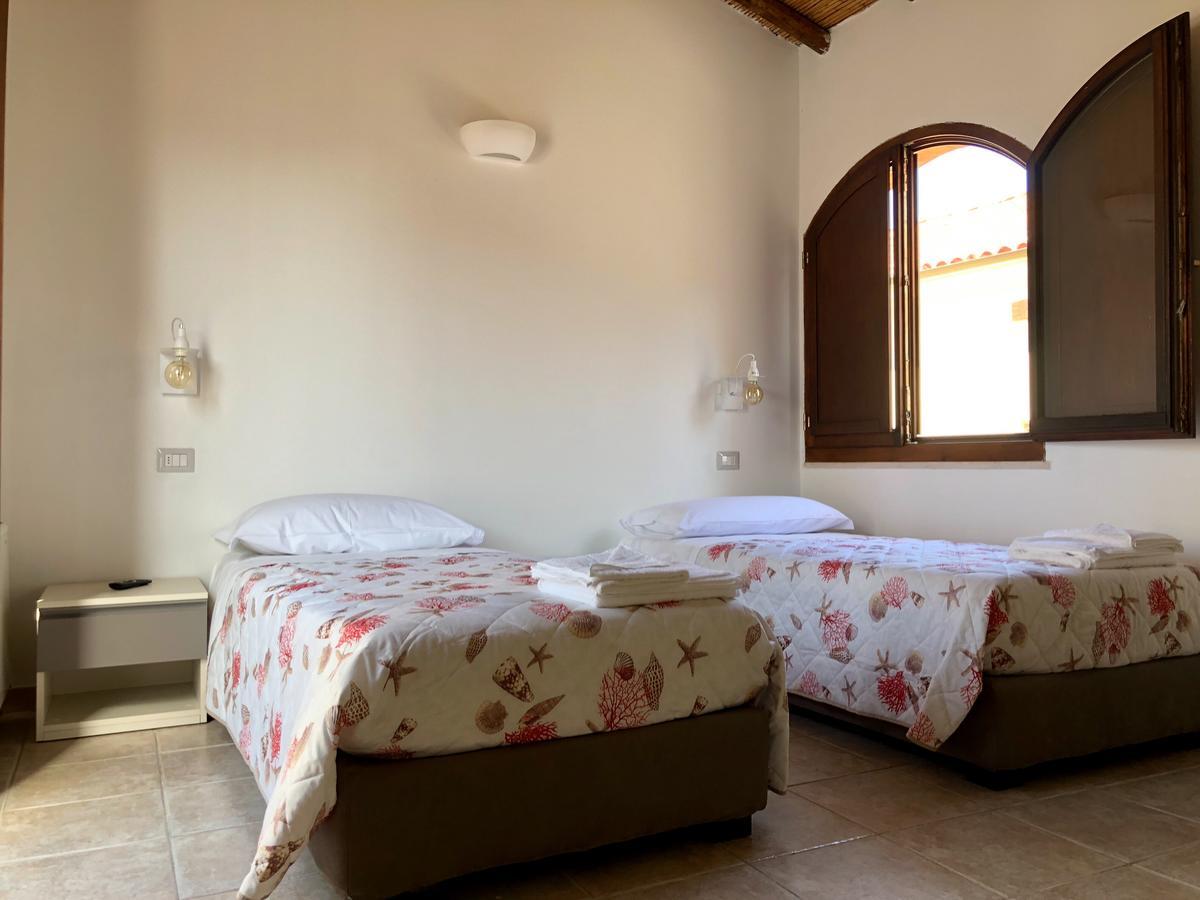 Domu Elvira Hotel Muravera Bagian luar foto
